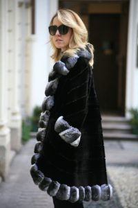 chinchilla_coat_lady_fur