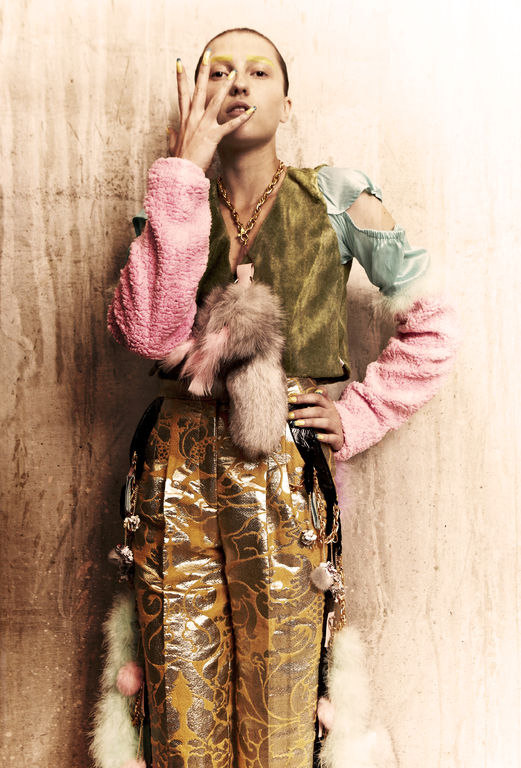 Angela Brandys fashion 2012