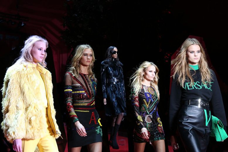 Versace fall winter 2015 16