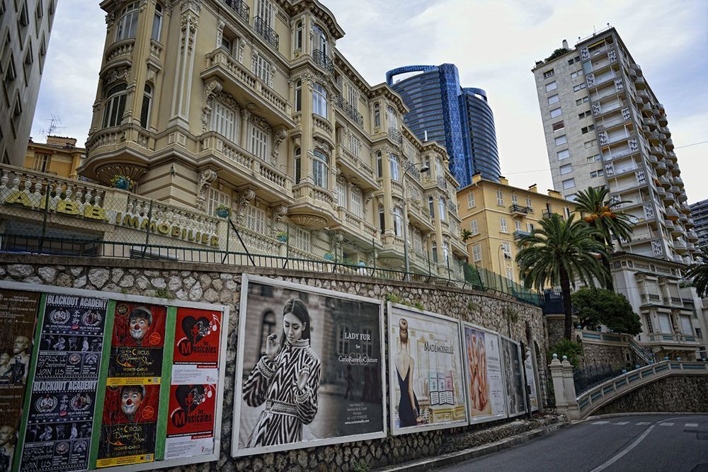 Carlo Ramello Lady Fur Campaign