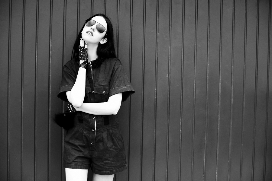 fingerless leather gloves