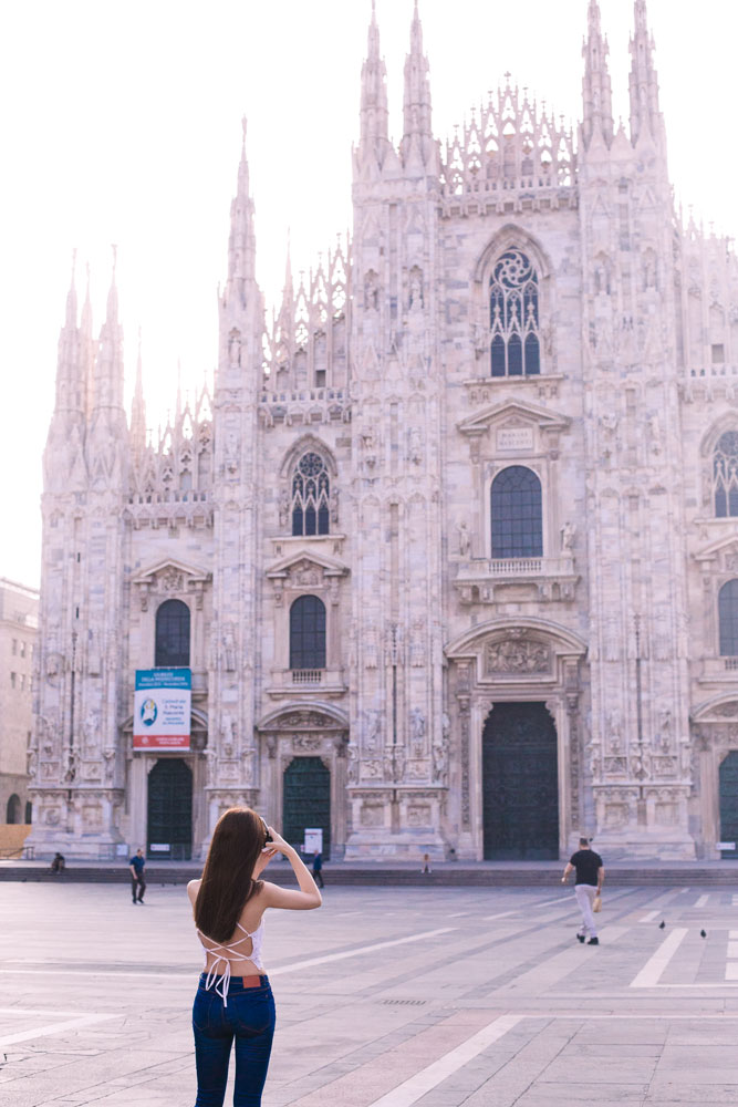 lady fur in milan duomo