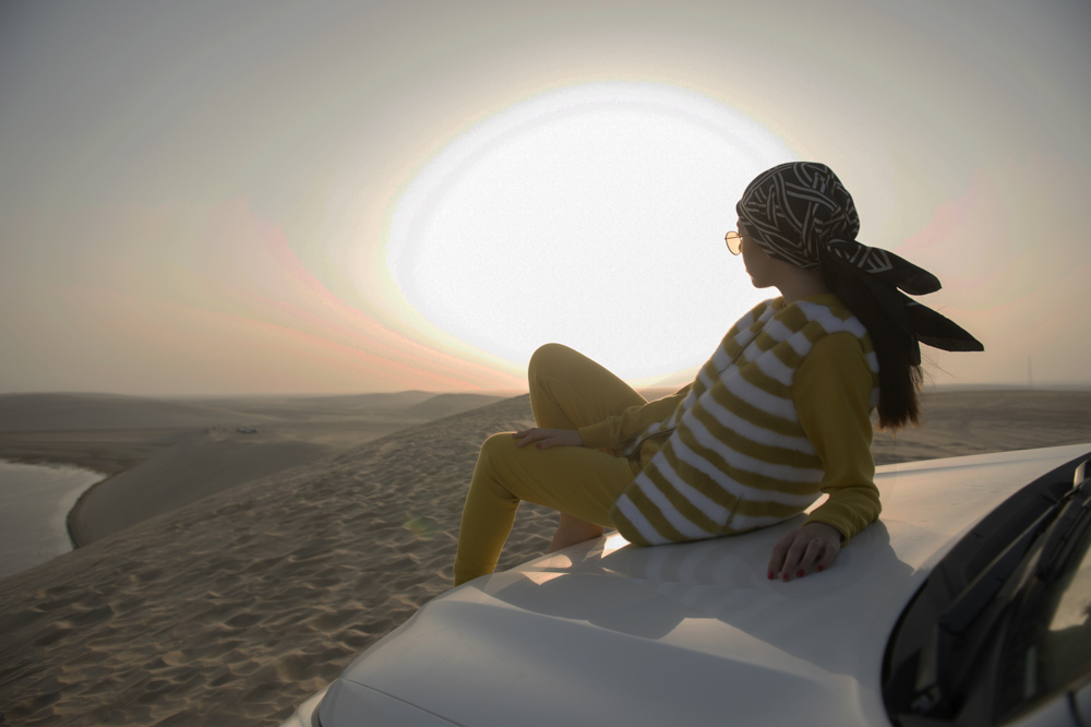 on the car manozni 24 fur vest