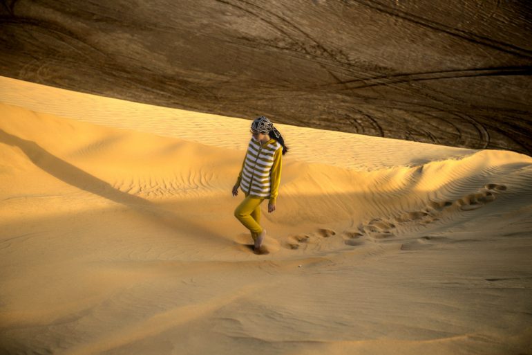 fur vest qatar desert